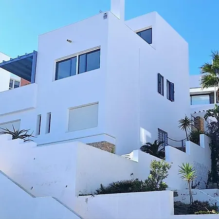 Independiente Con Piscina, Terraza Y Vistas Al Mar Y Montana *