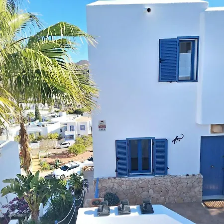 Independiente Con Piscina, Terraza Y Vistas Al Mar Y Montana