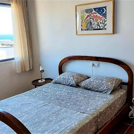 Independiente Con Piscina, Terraza Y Vistas Al Mar Y Montana Holiday home *