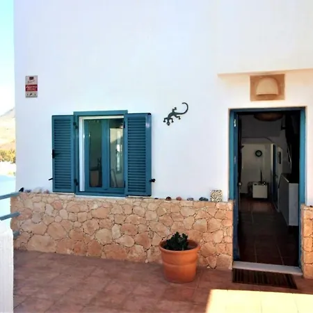 Holiday home Independiente Con Piscina, Terraza Y Vistas Al Mar Y Montana San Jose (Almeria)