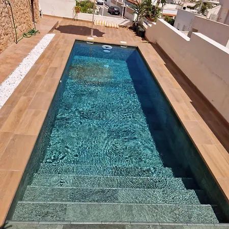 Semesterbostad Independiente Con Piscina, Terraza Y Vistas Al Mar Y Montana